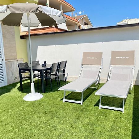 Novella Del Mar Prima Fila Dal Mare Villa Grottammare Exterior foto
